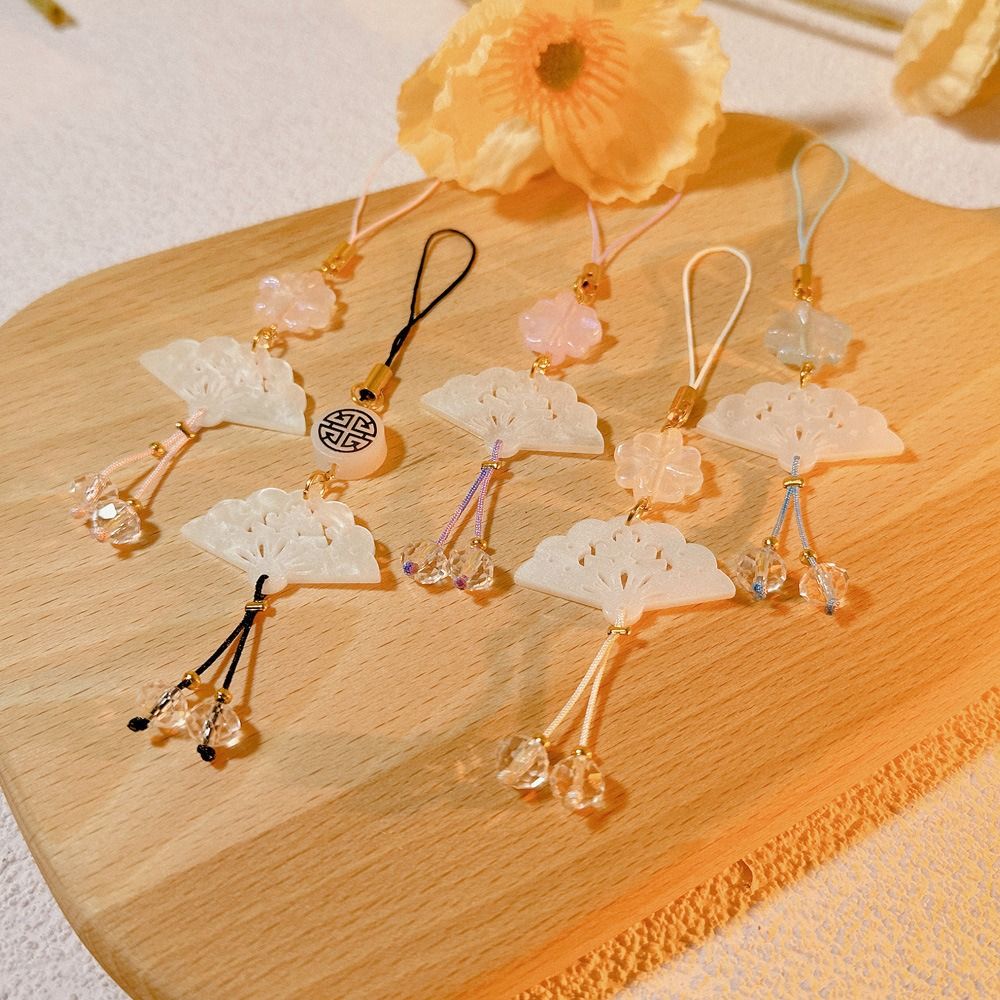 Antique Accessories Four Leaf  - Phone Accessories Doll 리뷰 및 가격
